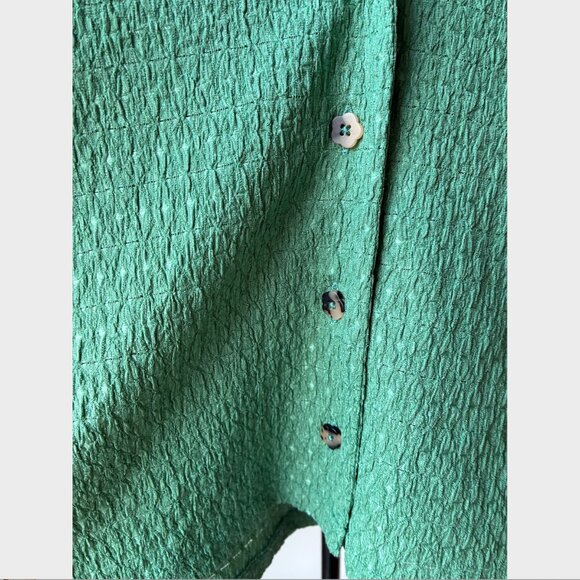 Madewell Green Crinkle-Knit Short Sleeve Button-Front Top - Picture 7 of 12